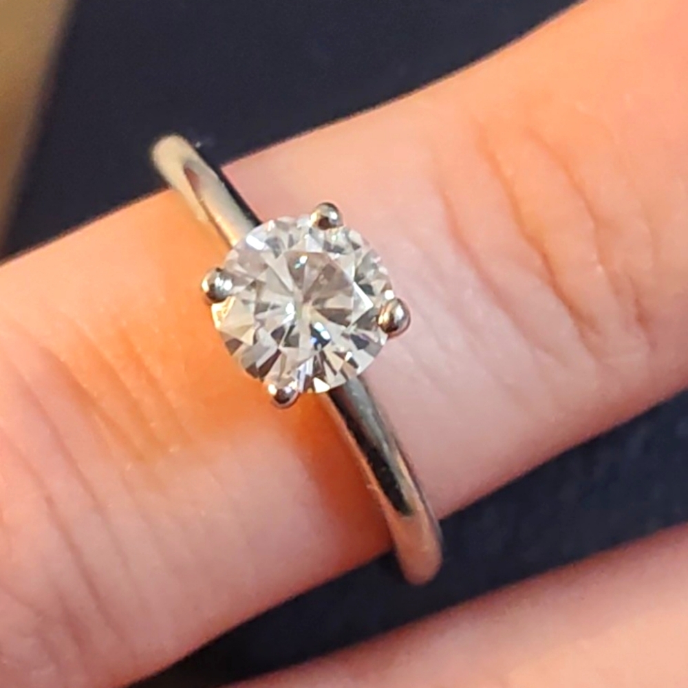 Round 0.75ct Moissanite Solitaire Ring Size 5.5